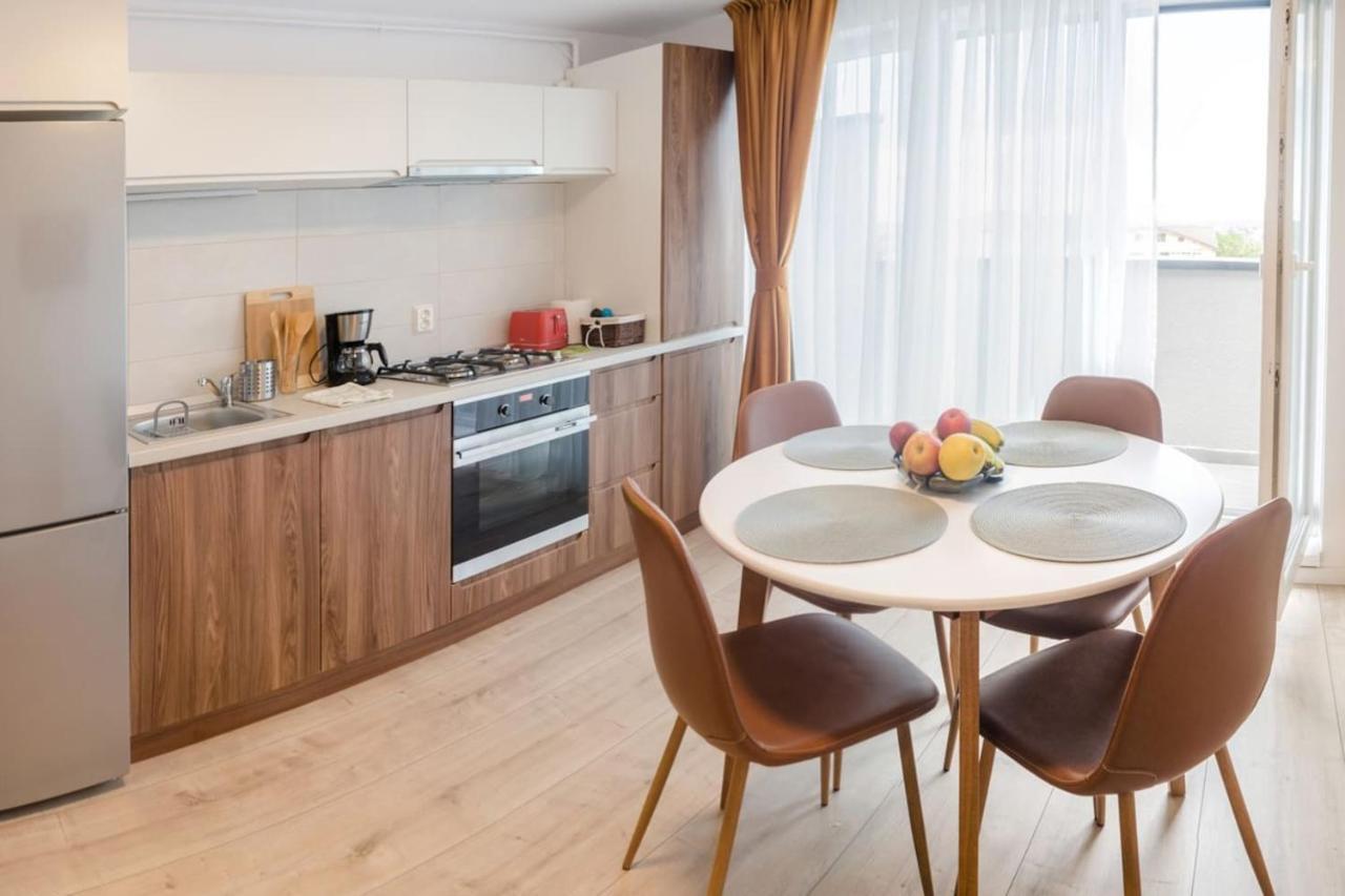 Paul'S Place. New Rooftop Apartment In Downtown سيبيو المظهر الخارجي الصورة