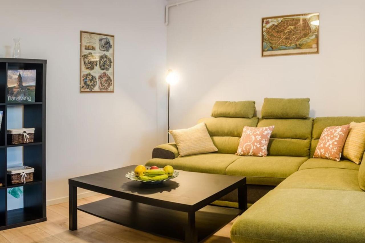 Paul'S Place. New Rooftop Apartment In Downtown سيبيو المظهر الخارجي الصورة